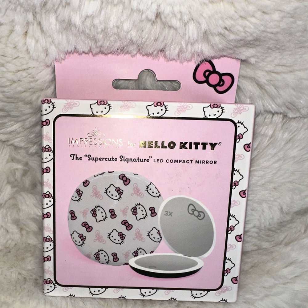 Hello kitty compacted mirror(white)